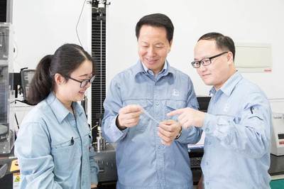 王洪学 深耕高分子田野，做新材料技术的播种者